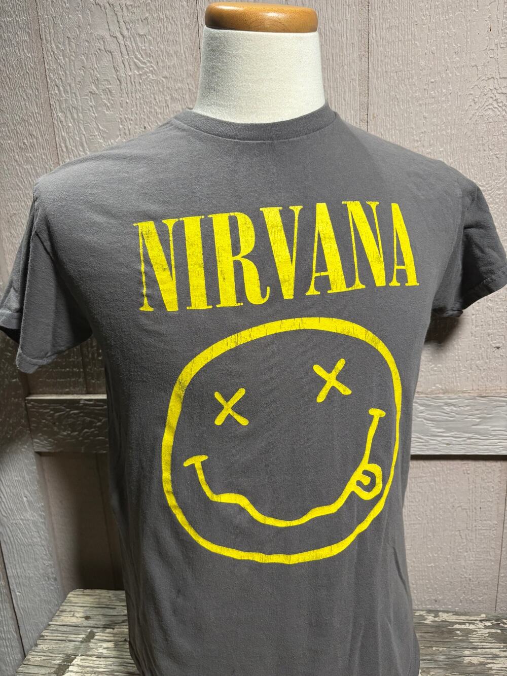 Nirvana Smiley Gray T Shirt Official Size Medium Tee